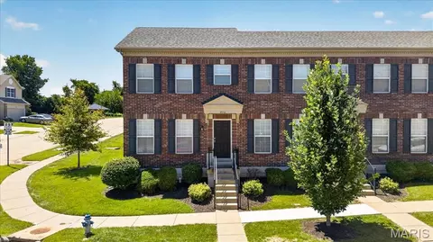 200 Candice Way, St. Peters, MO 63376