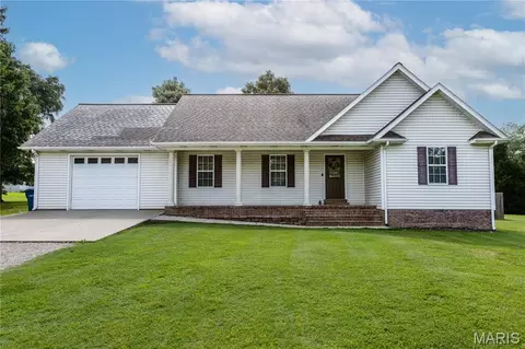 11679 Finley Dr, Dexter, MO 63841