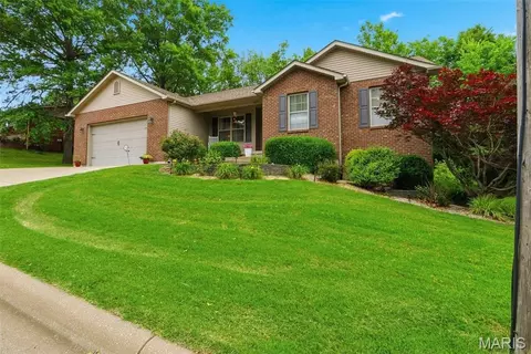 5699 Steutermann Rd, Washington, MO 63090