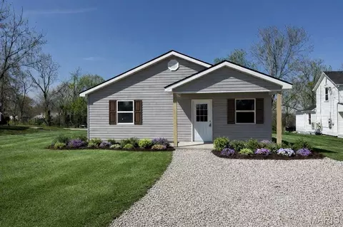 955 Virginia Mines St, Saint Clair, MO 63077