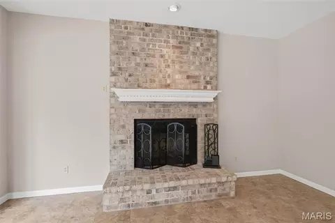 Living - 420 Rascal Xing, O'fallon, MO 63366 photo 9 of 10