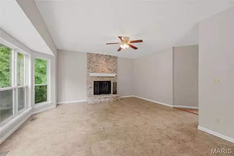 Living - 420 Rascal Xing, O'fallon, MO 63366 photo 5 of 10