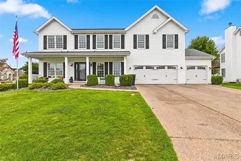 66 N Hillview Dr, Saint Peters, MO 63376