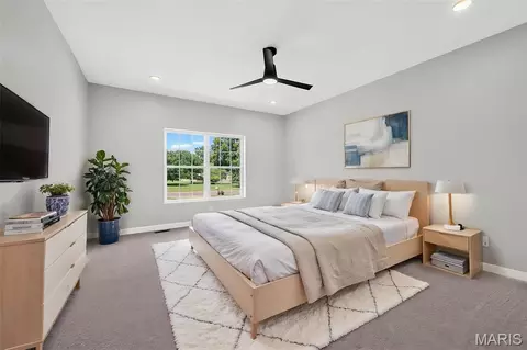 Bedroom - 106 Highview Dr, Ballwin, MO 63011 photo 3 of 10