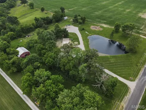 7112 Fields Dr, Moro, IL 62067 photo 23