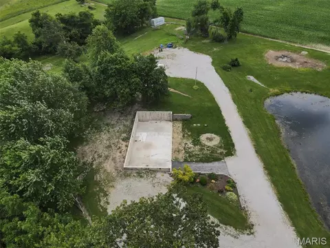 7112 Fields Dr, Moro, IL 62067 photo 22