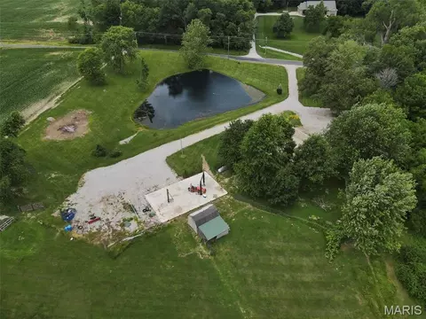 7112 Fields Dr, Moro, IL 62067 photo 14