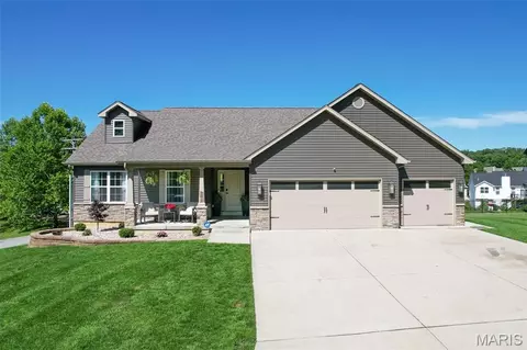 201 Auburn Ridge Dr, Troy, MO 63379