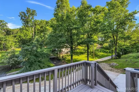 Exterior - 635 Castlewood Dr, Ballwin, MO 63021 photo 2 of 5