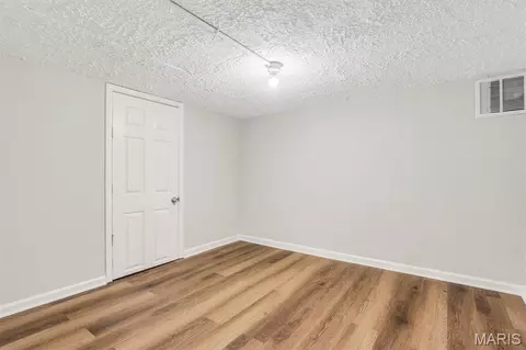 Bedroom - 635 Castlewood Dr, Ballwin, MO 63021 photo 2 of 2