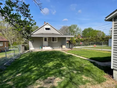 Exterior - 210 N 4th St, Benld, IL 62009 photo 5 of 5