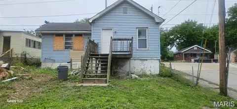 3914 N Hanley Rd, Normandy, MO 63121