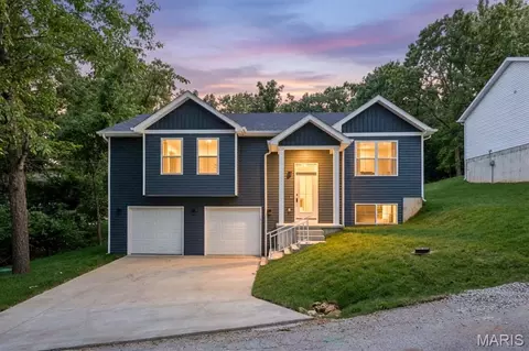 2942 Marathon Dr, De Soto, MO 63020