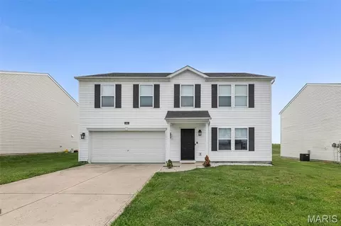 245 River Laurel Dr, Belleville, IL 62220