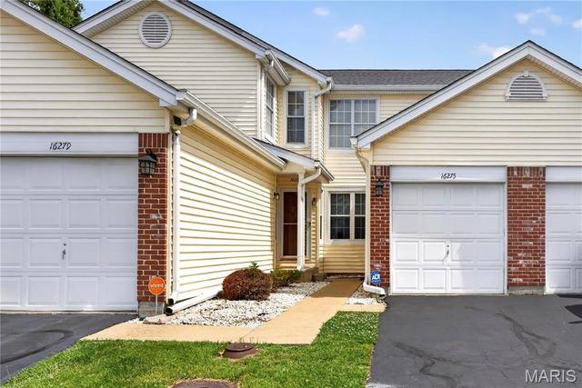 16275 Rose Wreath Ln, Florissant, MO 63034