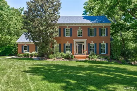 452 Meyer Ave, Kirkwood, MO 63122