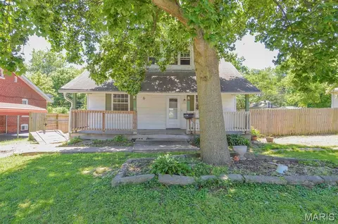 206 Gilbert St, Belleville, IL 62226