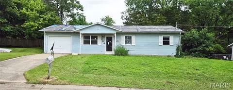806 Andrew St, Jackson, MO 63755