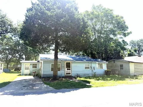 1018 N Baldwin St, Kennett, MO 63857