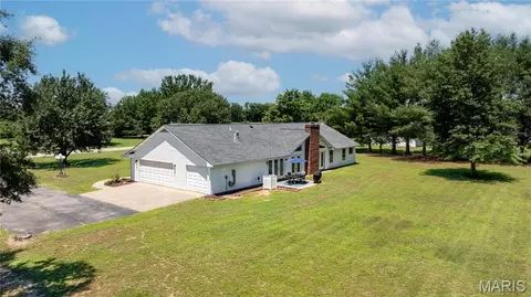 Exterior - 106 Heather St, Bertrand, MO 63823 photo 4 of 5