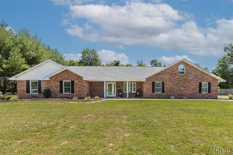 106 Heather St, Bertrand, MO 63823