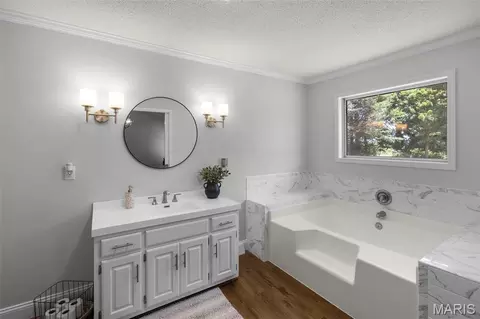 Bath - 106 Heather St, Bertrand, MO 63823 photo 2 of 3