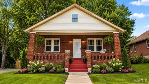 1625 Gallaher Ave, Saint Charles, MO 63301