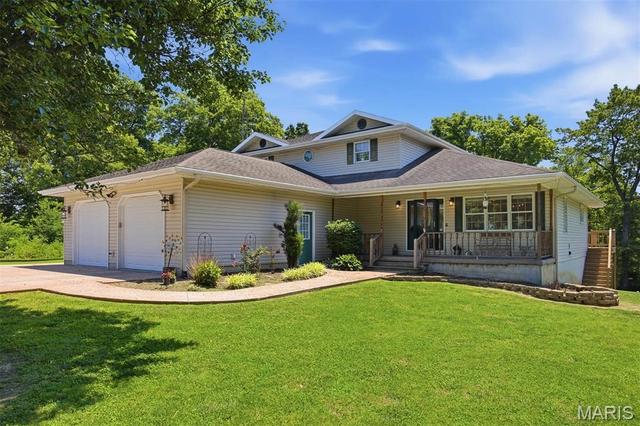169 State Highway 128, Cowden, IL 62422