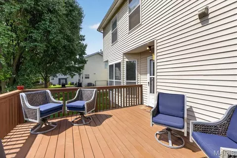 Exterior - 2 Cotillion Ct, O'fallon, MO 63368 photo 3 of 8