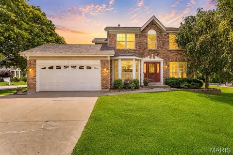 2 Cotillion Court Ct, O'fallon, MO 63368