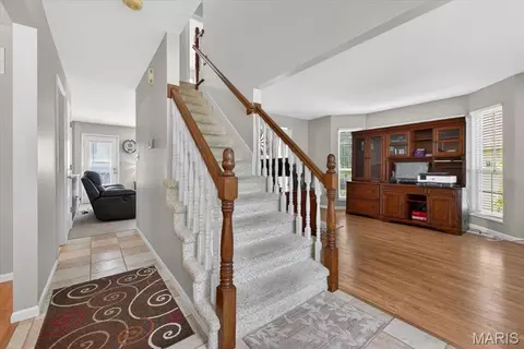 Entry Way - 2 Cotillion Ct, O'fallon, MO 63368 photo 2 of 6