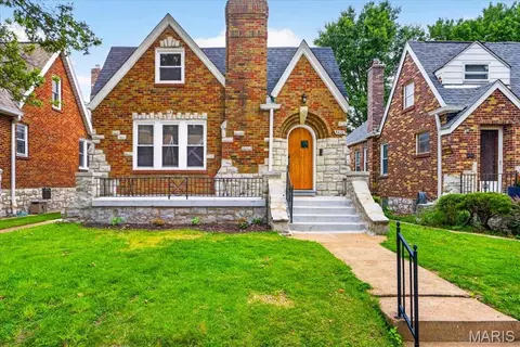5410 Tholozan Ave, Saint Louis, MO 63109
