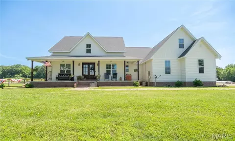 213 Puhicah Blvd, Puxico, MO 63960