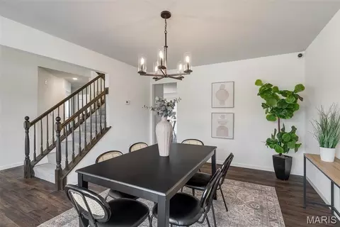 Dining - 2508 Chukka Dr, Eureka, MO 63025 photo 2 of 3
