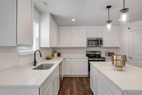 Kitchen - 2508 Chukka Dr, Eureka, MO 63025 photo 3 of 4