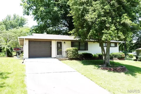 1075 Dorothy St, Cape Girardeau, MO 63701