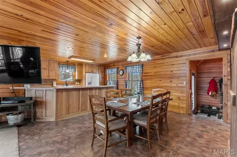 Dining - 4940 County Road 532, Jackson, MO 63755 photo 1 of 4