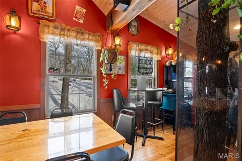 Dining - 4940 County Road 532, Jackson, MO 63755 photo 3 of 4