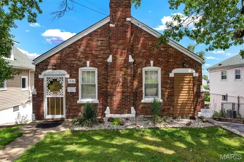 1536 Sanford Ave, Saint Louis, MO 63139