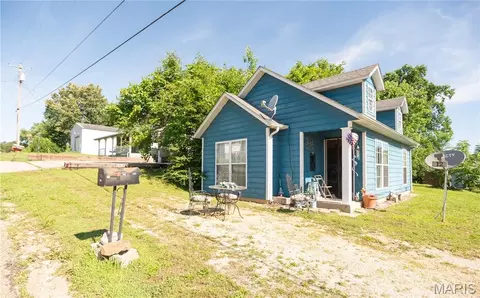 12 W Broadway, Ellsinore, MO 63937 photo 2