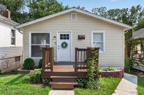 6746 Odell St, Saint Louis, MO 63139