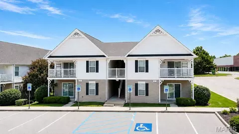 104 Brandy Mill Cir #C, High Ridge, MO 63049