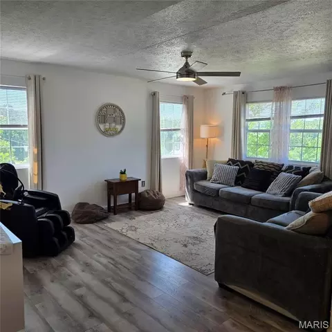 Living - 22245 Target Ln, Saint Robert, MO 65584 photo 1 of 4