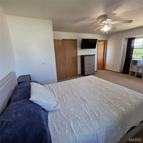 Bedroom - 22245 Target Ln, Saint Robert, MO 65584 photo 5 of 10