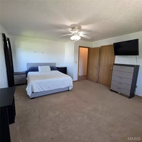 Bedroom - 22245 Target Ln, Saint Robert, MO 65584 photo 4 of 10