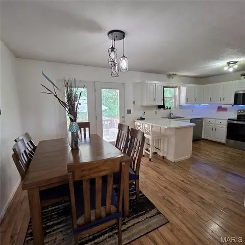 Dining - 22245 Target Ln, Saint Robert, MO 65584 photo 1 of 3