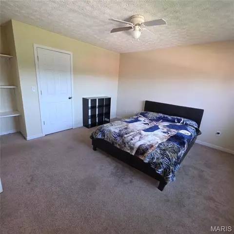 Bedroom - 22245 Target Ln, Saint Robert, MO 65584 photo 9 of 10