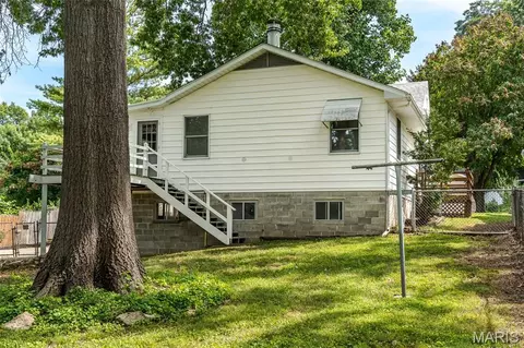 Exterior - 333 State St, Washington, MO 63090 photo 7 of 12