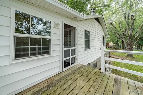 Exterior - 333 State St, Washington, MO 63090 photo 11 of 12