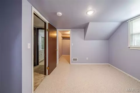 Bedroom - 333 State St, Washington, MO 63090 photo 7 of 7
